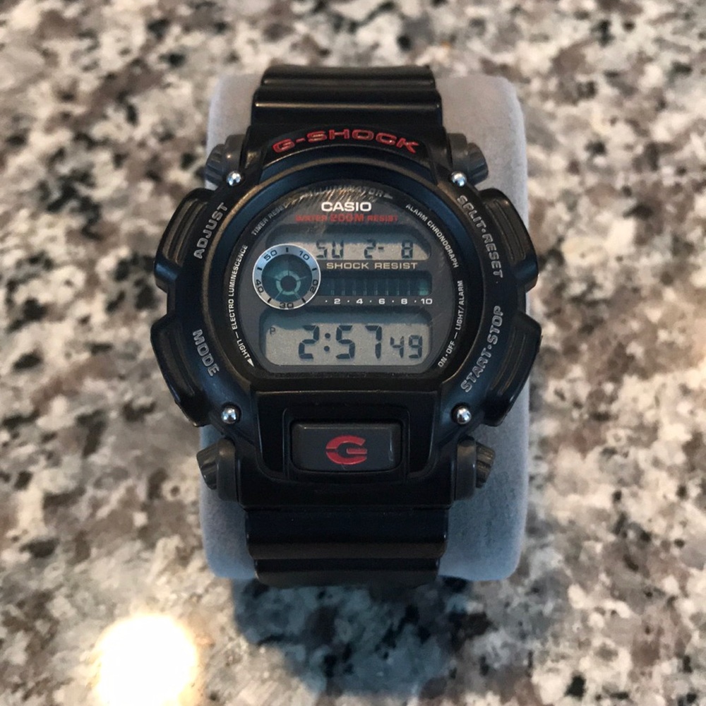 Men’s Casio G-shock watch